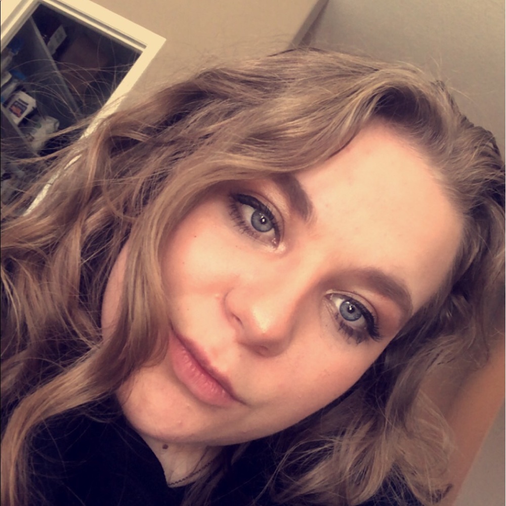 Meet your Posher, Zoe